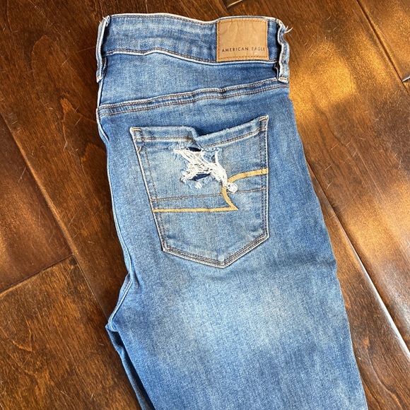 American Eagle Patched Skinny Jeans - Picture 4 of 6